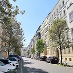 New - Charmante Wohnung In Berlin Mitte-Schlegelstrasse