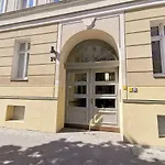 New - Charmante Wohnung In Berlin Mitte-Schlegelstrasse